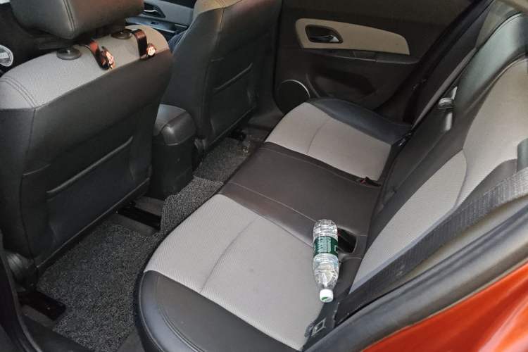 Used Chevrolet Cruze 2013 1.8L SE AT
