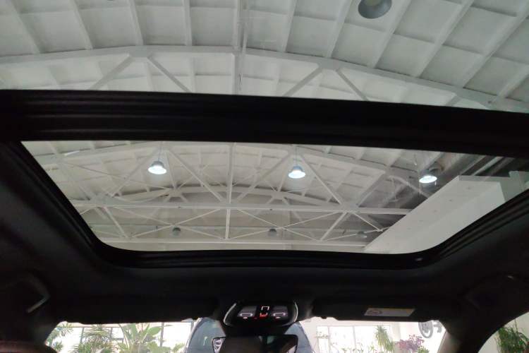 Used Volvo S90 New Energy 2024 Plug-in Hybrid Four-Wheel Drive Long-Range Zhiyi Luxury Edition
