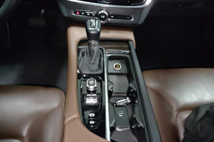 Used Volvo S90 2018 T4 Zhiyuan Edition