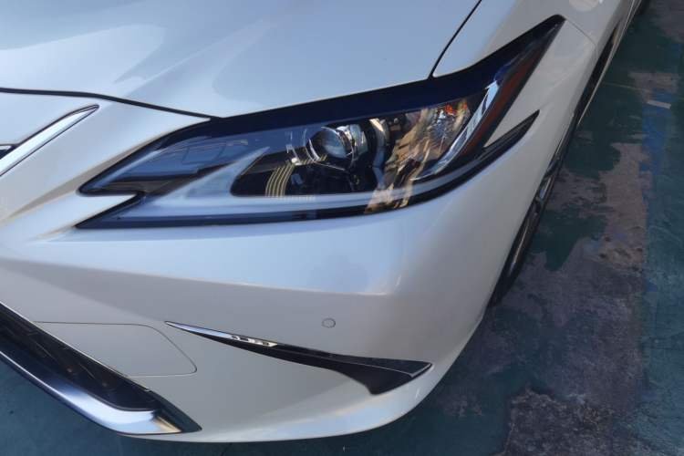Used Lexus ES 2021 260 Excellence Edition
