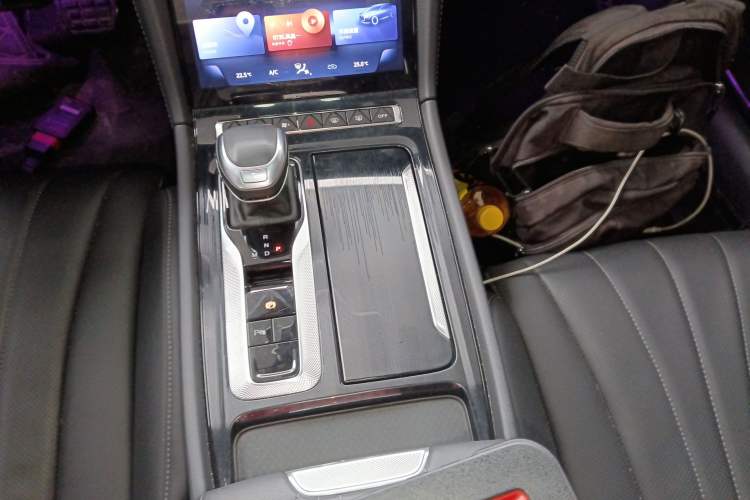 Used Hongqi H5 2023 1.5T DCT Smart Connect Flagship Edition
