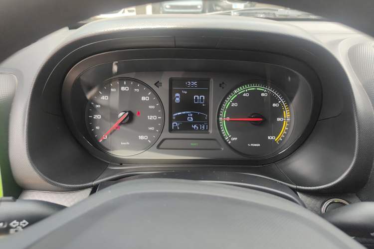 Used Roewe Clever 2021 302 km New Four-Seater Super-Efficient Version
