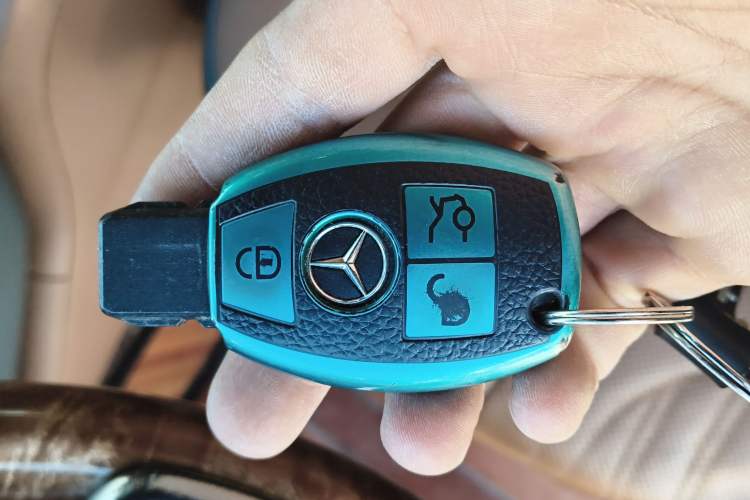 Used Mercedes-Benz Vito 2021 2.0T Elite Version 7 Seats
