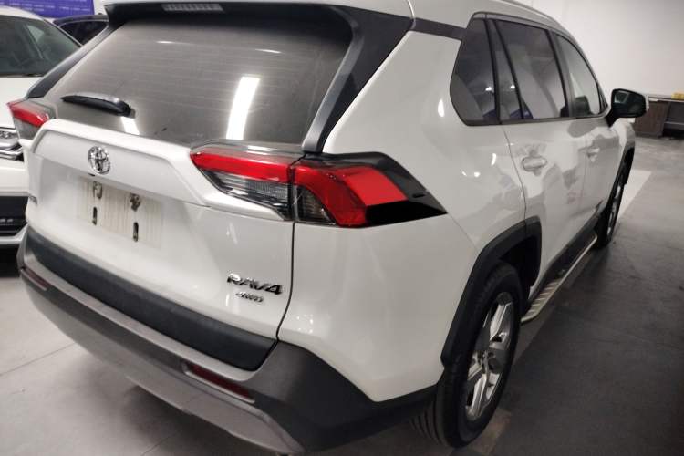 Used Toyota RAV4 2021 2.0L CVT 4x4 Style PLUS Edition
