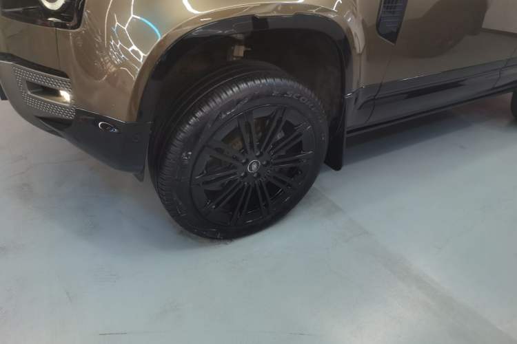 Used Land Rover Defender 2024 110 3.0T P400 X-DYNAMIC HSE
