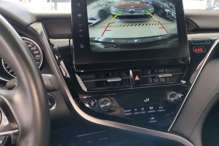 Used Toyota Camry 2023 2.0G Luxury Edition