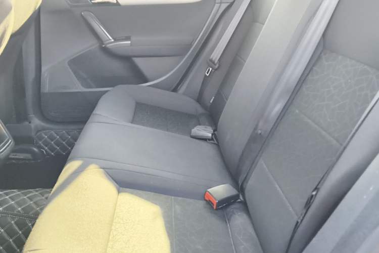 Used Volkswagen Lavida 2013 Revised Classic 1.6L Automatic Fashion Edition