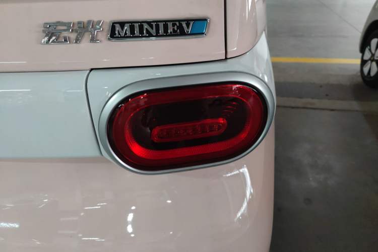 Used Wuling Hongguang MINIEV 2024 3rd Generation 215km Youth Edition
