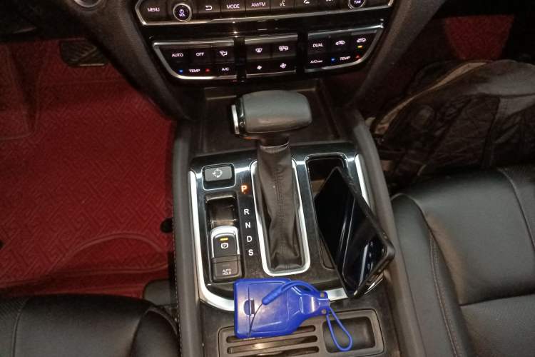 Used GAC Trumpchi GS7 2017 280T Two-Wheel Drive Luxury Model
