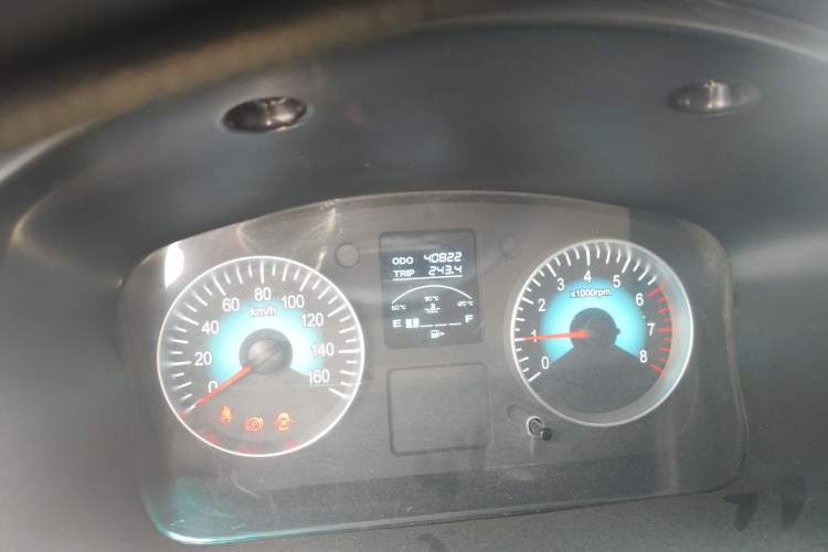 Used Jinbei Hiace X30 2021 1.5L Business-Class Central Air-Conditioned Coach China VI Standard Model SWC15M
