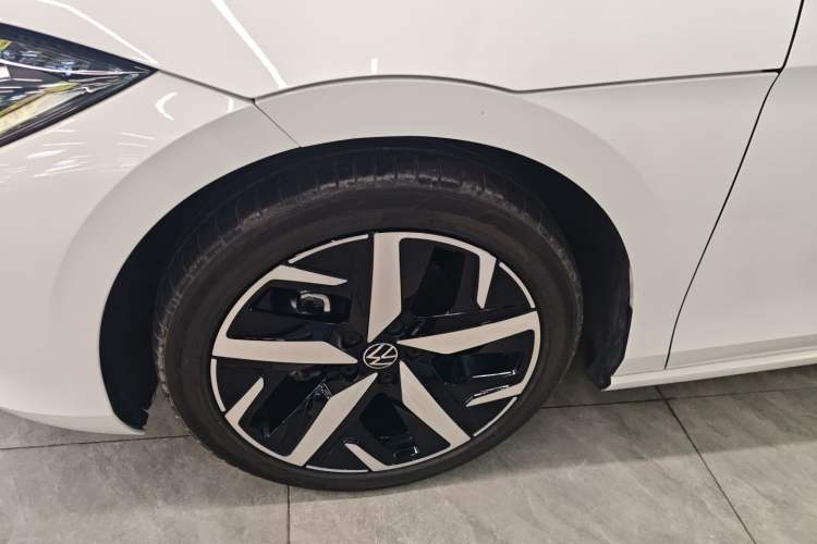 Used Volkswagen Lamando 2024 Lavida L 280TSI DSG Cool & Spicy Edition