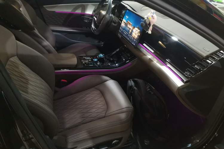 Used BYD Han 2024 EV Glory Edition 506KM Front-Wheel-Drive Premium Model
