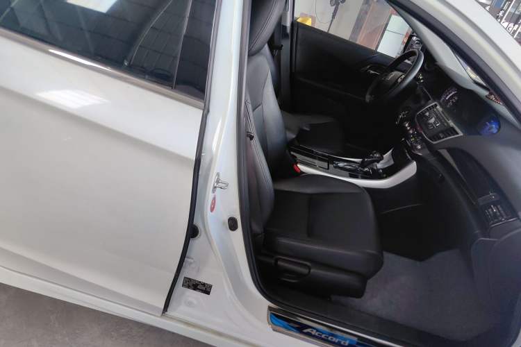 Used Honda Accord 2016 2.0L Comfort Edition
