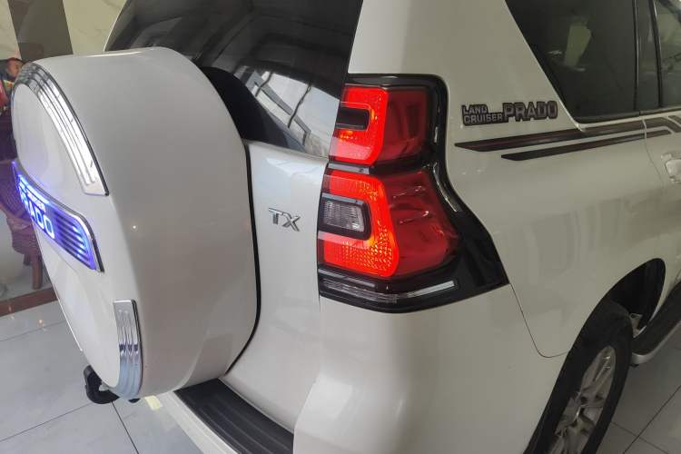 Used Toyota Prado 2018 3.5L Automatic TX-L with Rear-Mounted Spare Tire