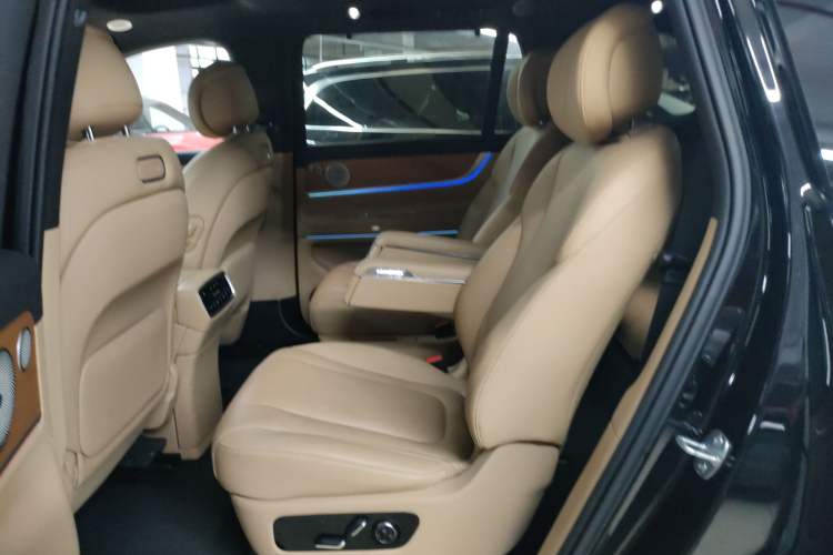 Used Hima AITO M9 2024 All-Electric Max Version 100 kWh 6-Seater
