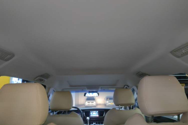 Used Buick GL8 2018 28T Comfort Model China VI Standard
