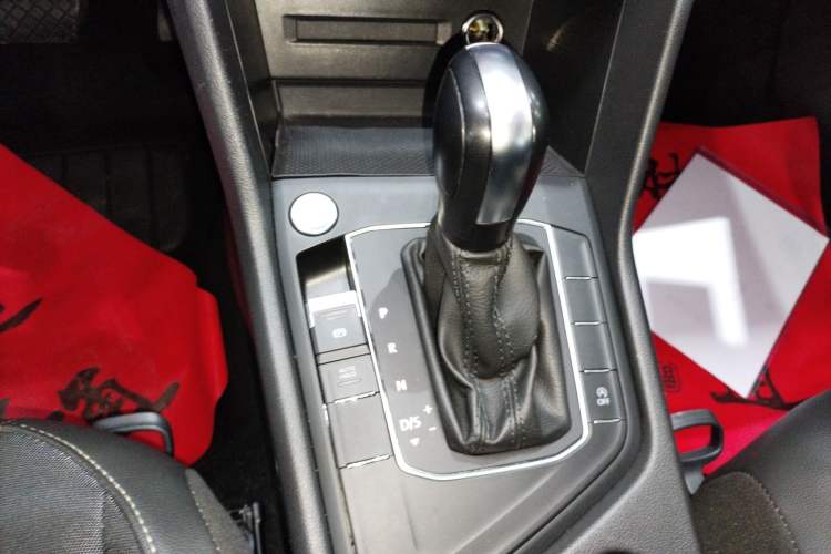 Used Volkswagen Tiguan L 2023 330TSI Automatic Two-Wheel Drive Comfort Edition