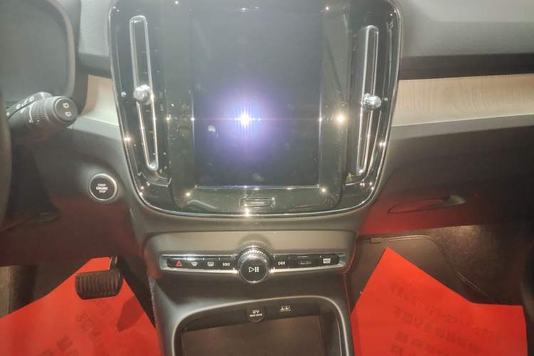 Used Volvo XC40 2021 T3 Zhiyuan Luxury Edition
