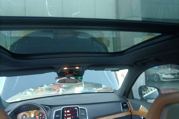 Used Volvo XC90 2022 B5 Smart Drive Luxury Edition 5 Seats
