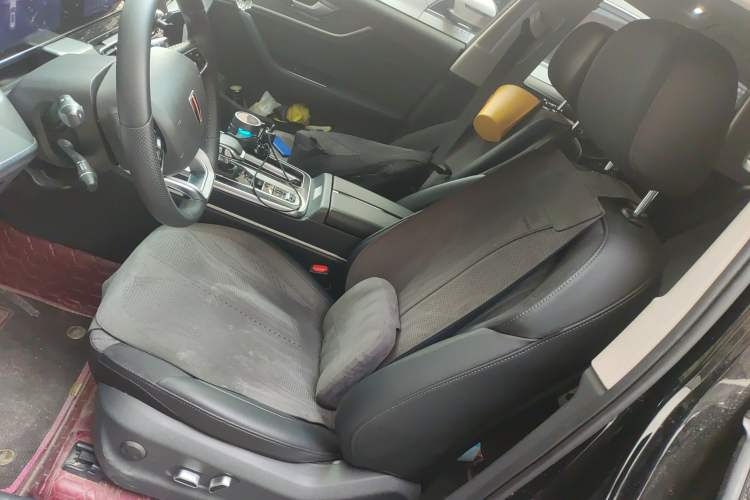 Used Hongqi HS5 2023 2.0T Qiyue Pro Edition
