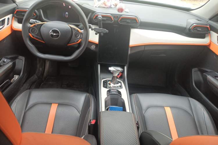 Used Dongfeng Aeolus Yixuan 2023 Mach Edition 1.5L Automatic Chasing Shadow Version
