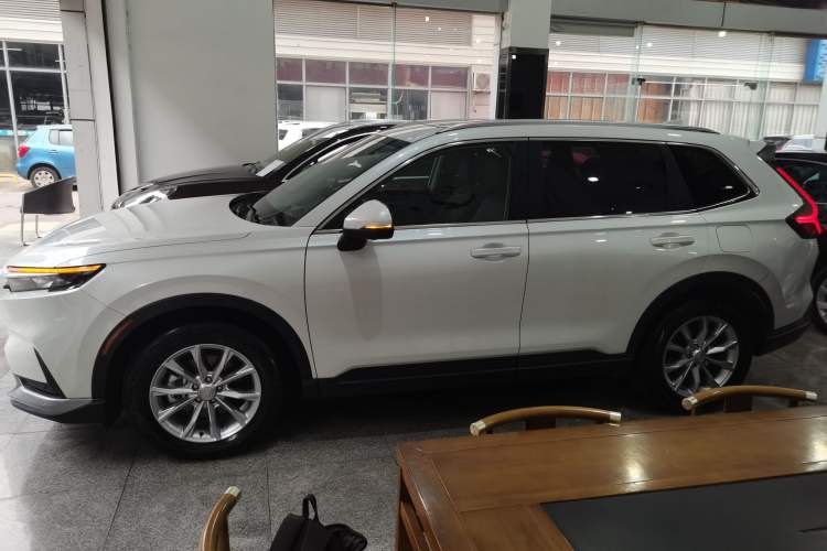 Used Honda CR-V 2023 240TURBO Two-Wheel Drive Deluxe Edition 7 Seats
