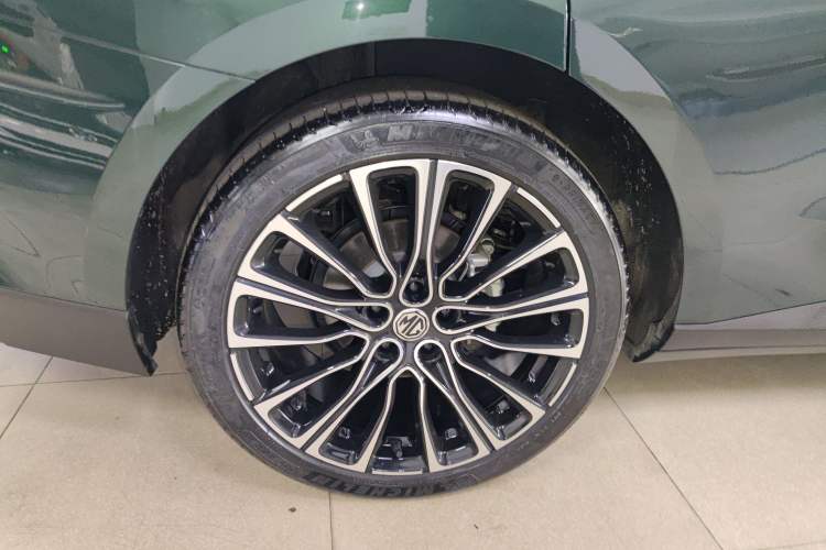 Used MG 7 2023 2.0T Automatic Hunter Luxury Edition
