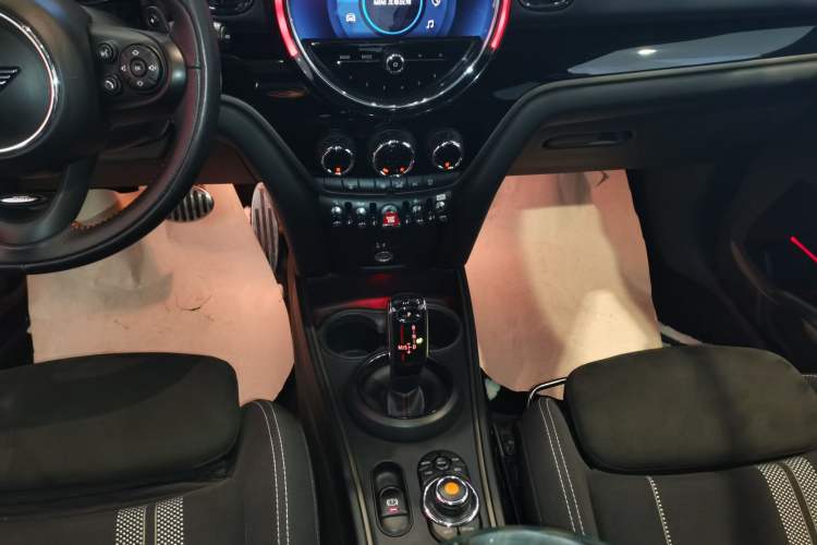 Used  JCM COUNTRYMAN 2021 2.0T JOHN COOPER WORKS
