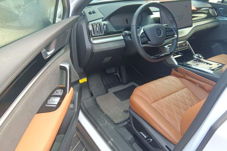 Used BYD Tang New Energy 2023 DM-i Champion Edition 112KM Prestige Model