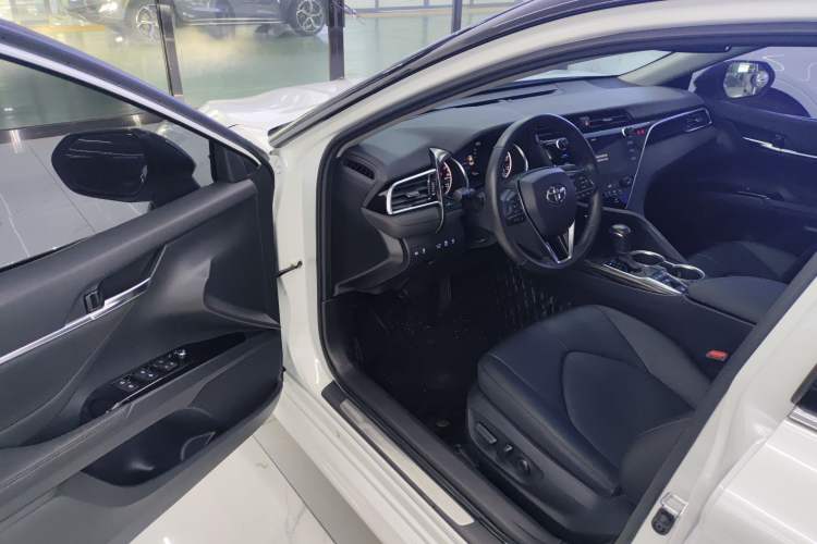 Used Toyota Camry 2019 Revised Version 2.5G Luxury Edition
