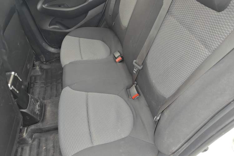 Used Hyundai Verna 2017 1.4L Automatic YueXiang Edition China V-standard