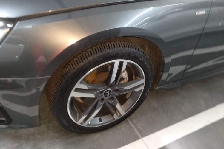 Used Audi A4L 2022 40 TFSI Luxury Dynamic Model
