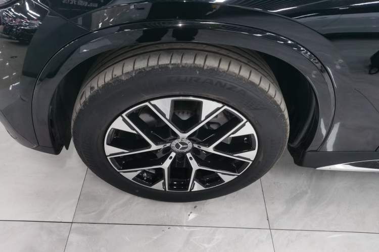 Used Mercedes-Benz GLC 2023 GLC 260 L 4MATIC Luxury Model 5 Seats
