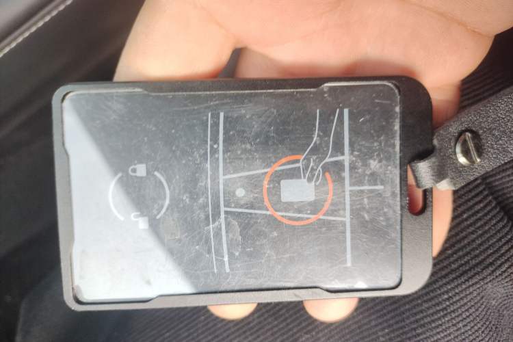 Used Tesla Model Y 2022 Long-Range All-Wheel-Drive Version
