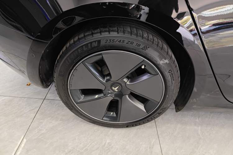 Used Tesla Model 3 2022 Rear-Wheel-Drive Version
