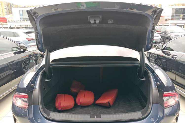 Used  SU7 2024 Four-Wheel Drive Ultra-Long Range Advanced Intelligent Driving Max Edition
