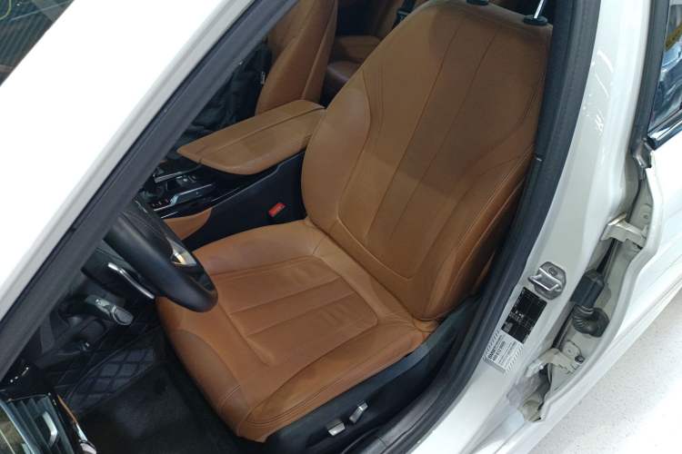 Used BMW 5 Series 2018 530Li Leading Model M Sport Package