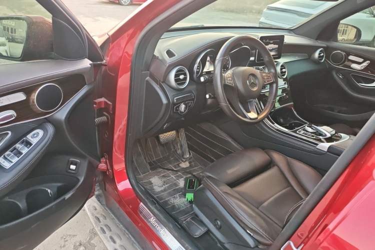 Used Mercedes-Benz GLC 2019 GLC 260 L 4MATIC Dynamic Model