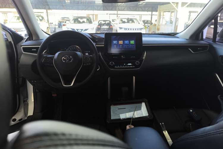 Used Toyota FRONTLANDER 2022 2.0L CVT Leading Edition