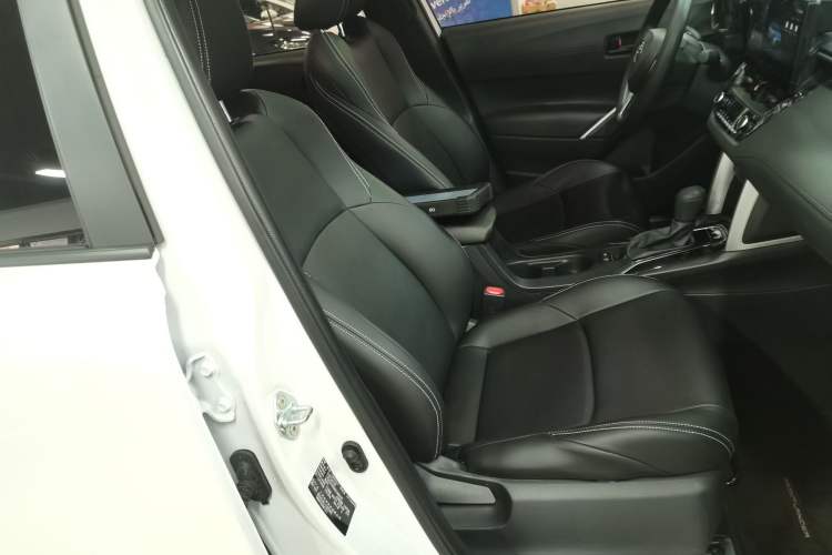 Used Toyota FRONTLANDER 2023 2.0L CVT Leading Edition
