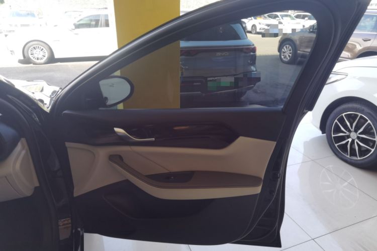 Used BYD Qin PLUS 2023 Champion Edition DM-i 55KM Leading Model