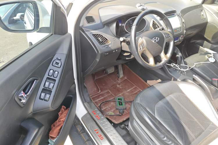 Used Hyundai ix35 2015 2.0L Automatic 2WD Smart Version China V Standard

