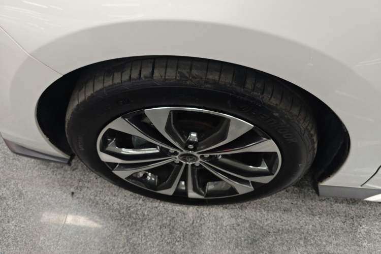 Used Toyota Granvia 2023 2.5L Hybrid Prestige PLUS Edition