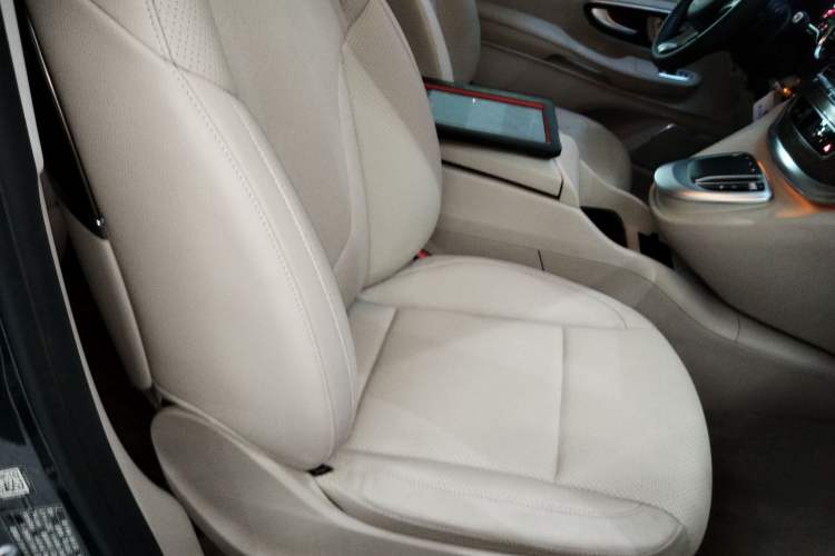 Used Mercedes-Benz V-Class 2020 V 260 L Long-wheelbase Luxury Edition