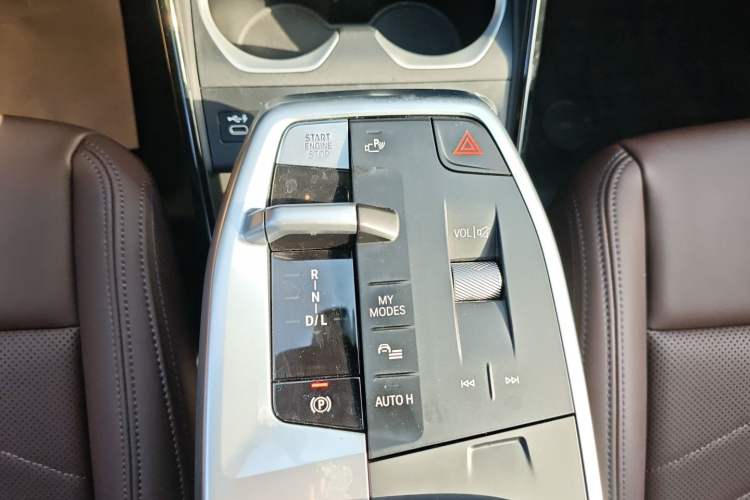 Used BMW X1 2023 xDrive25Li X Design Package
