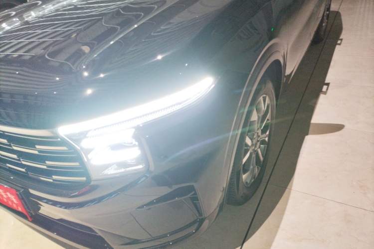 Used Ford Edge 2023 Edge L 2.0T EcoBoost E-Hybrid Four-Wheel Drive Seven-Seat Supreme Model
