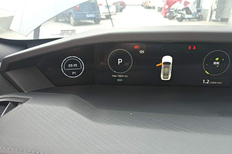 Used Changan UNI-V 2022 1.5T Prestige Version
