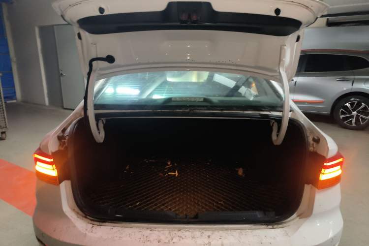 Used Volkswagen Lavida 2019 1.5L Automatic Vision Edition China VI Standard