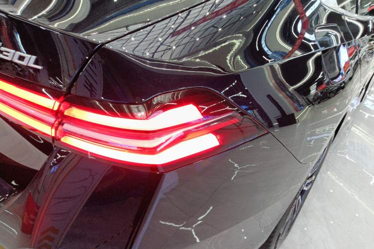 Used BMW 5 Series 2025 525Li M Sport Package