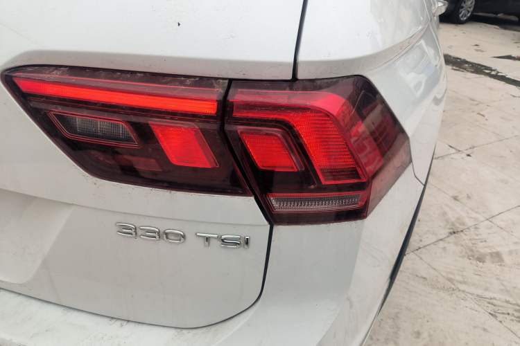 Used Volkswagen Tiguan L 2021 330TSI Automatic Two-Wheel Drive R-Line Enhanced Edition
